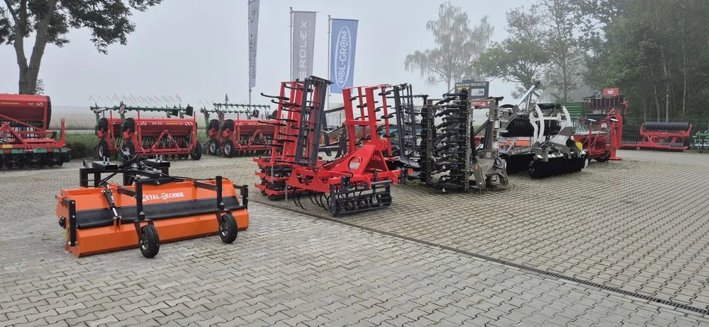 Agregat Brona talerzowa Talerzówka Bezorkowy Kultywator Głębosz Rozsiewacz Opryskiwacz Tolmet Pol-Grom Rolex Strumyk Grano-System Janpol Agro-Lift – zdjęcie 4