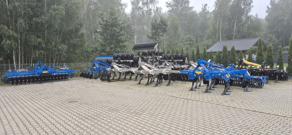 Agregat Brona talerzowa Talerzówka Bezorkowy Kultywator Głębosz Rozsiewacz Opryskiwacz Tolmet Pol-Grom Rolex Strumyk Grano-System Janpol Agro-Lift – zdjęcie 6