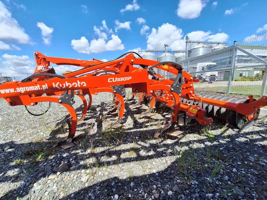 Kubota CU3301P Kultywator do głębokiej i płytkiej uprawy CU3301P (maszyna pokazowa) – zdjęcie 2