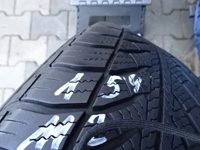205/60/R16 92H Goodyear Ultra Grip 8 – zdjęcie 10
