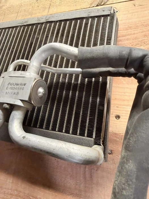 Skraplacz klimatyzacji Doosan DL 420-5 – zdjęcie 3