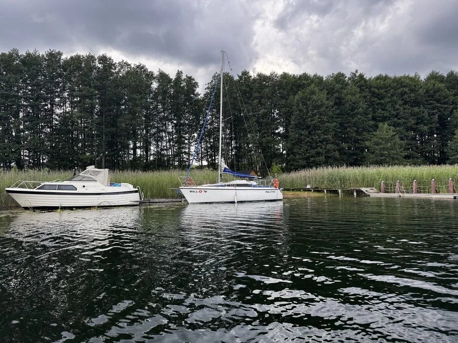 Całoroczny dom nad jeziorem, balia, bania, jacuzzi, wynajem, prywatna plaża – zdjęcie 9