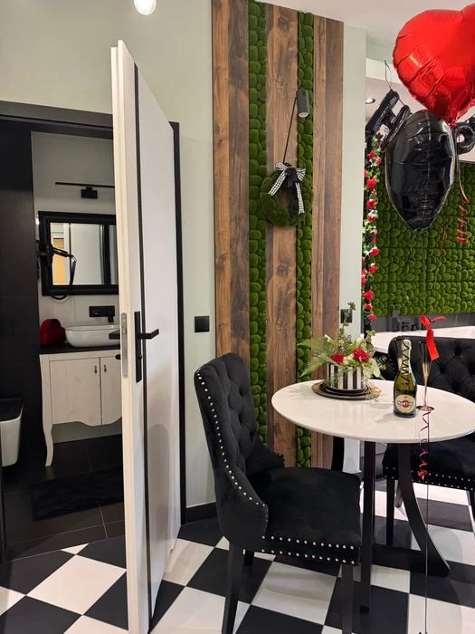 Apartament z jacuzzi w pokoju Krupówki – zdjęcie 2