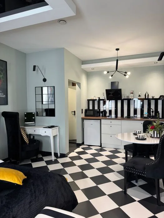 Apartament z jacuzzi w pokoju Krupówki – zdjęcie 5