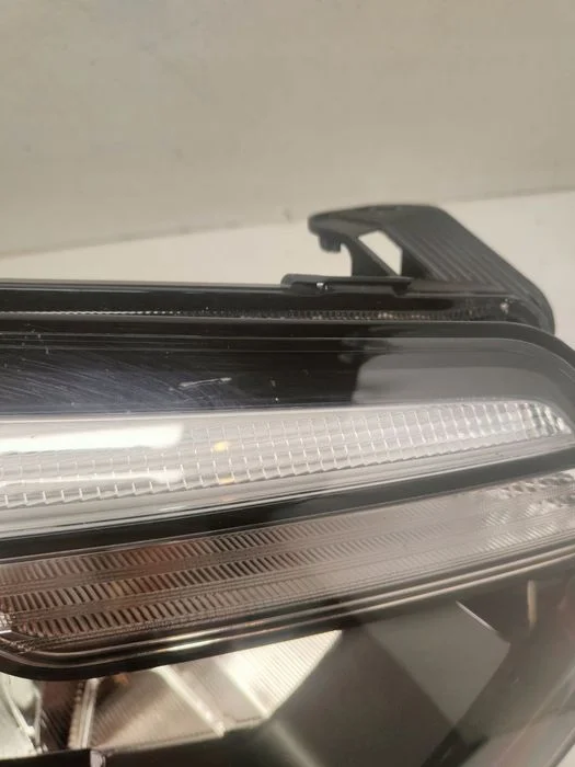 renault master iv lampa zw z led prawy przód 260105567r – zdjęcie 2