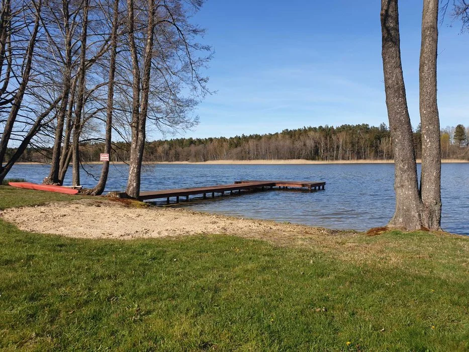 Dom na wynajem Kaszuby Domek do wynajęcia własna linia brzegowa, plaża, łódka, nad jeziorem - Lake House Nożyno – zdjęcie 5