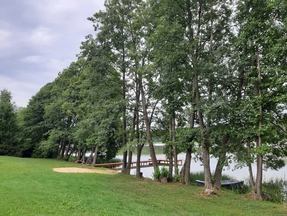 Dom na wynajem Kaszuby Domek do wynajęcia własna linia brzegowa, plaża, łódka, nad jeziorem - Lake House Nożyno – zdjęcie 2