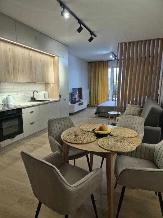 Apartament z ogródkiem przy Zamojskiej Starówce – zdjęcie 2