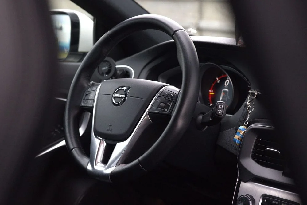 Volvo V40 Cross Country Salon Polska, Zadbany, Pełna Historia, Drugi Właściciel – zdjęcie 8