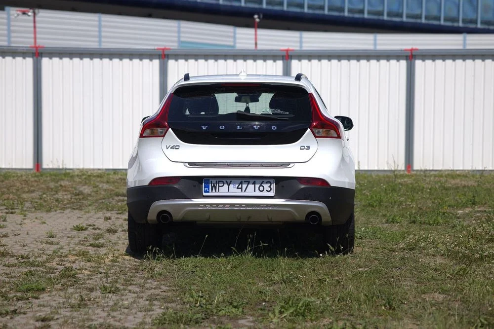 Volvo V40 Cross Country Salon Polska, Zadbany, Pełna Historia, Drugi Właściciel – zdjęcie 5