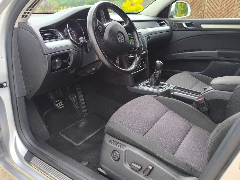 Skoda Superb 2 2.0 TDI 140 KM – zdjęcie 5