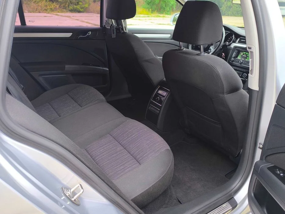 Skoda Superb 2 2.0 TDI 140 KM – zdjęcie 7