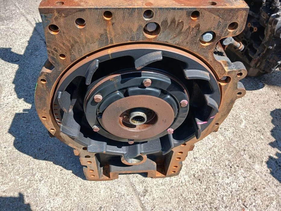 Deutz TCD 7.8 L6 238 kW Fendt serii 900, 930, 933 Vario – zdjęcie 3