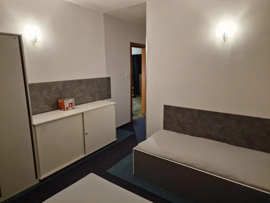 Hostel - pokoje do wynajęcia – Хостел – кімнати – ჰოსტელი – ოთახები – zdjęcie 8