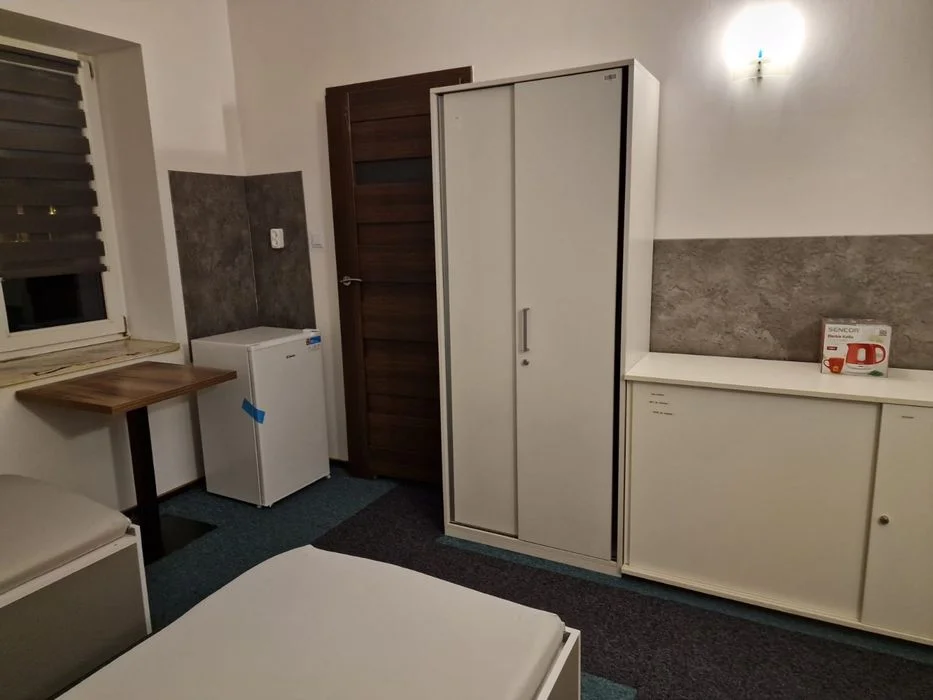 Hostel - pokoje do wynajęcia – Хостел – кімнати – ჰოსტელი – ოთახები – zdjęcie 7