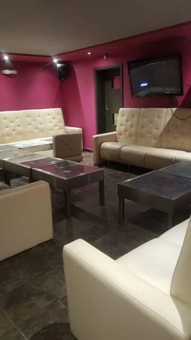 Hostel - pokoje do wynajęcia – Хостел – кімнати – ჰოსტელი – ოთახები – zdjęcie 2