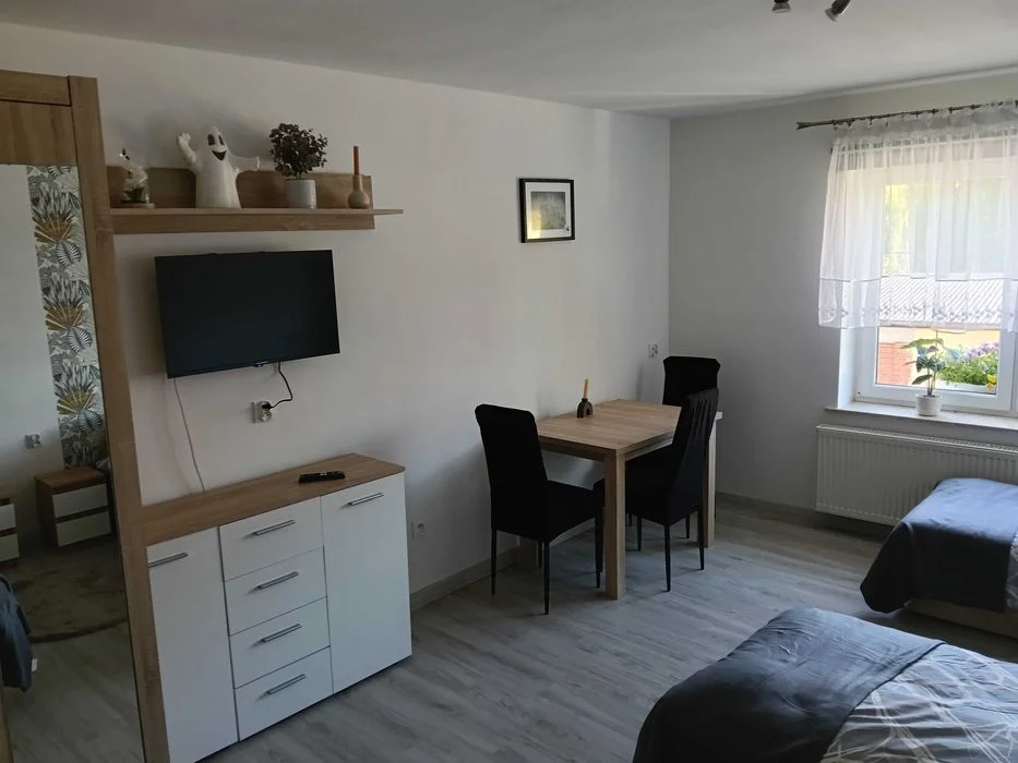 dom pokoje wynajem pokój apartament kwatery pracownicze wynajem Kobierzyce-Bielny Wrocławskie-Chrzanów – zdjęcie 7