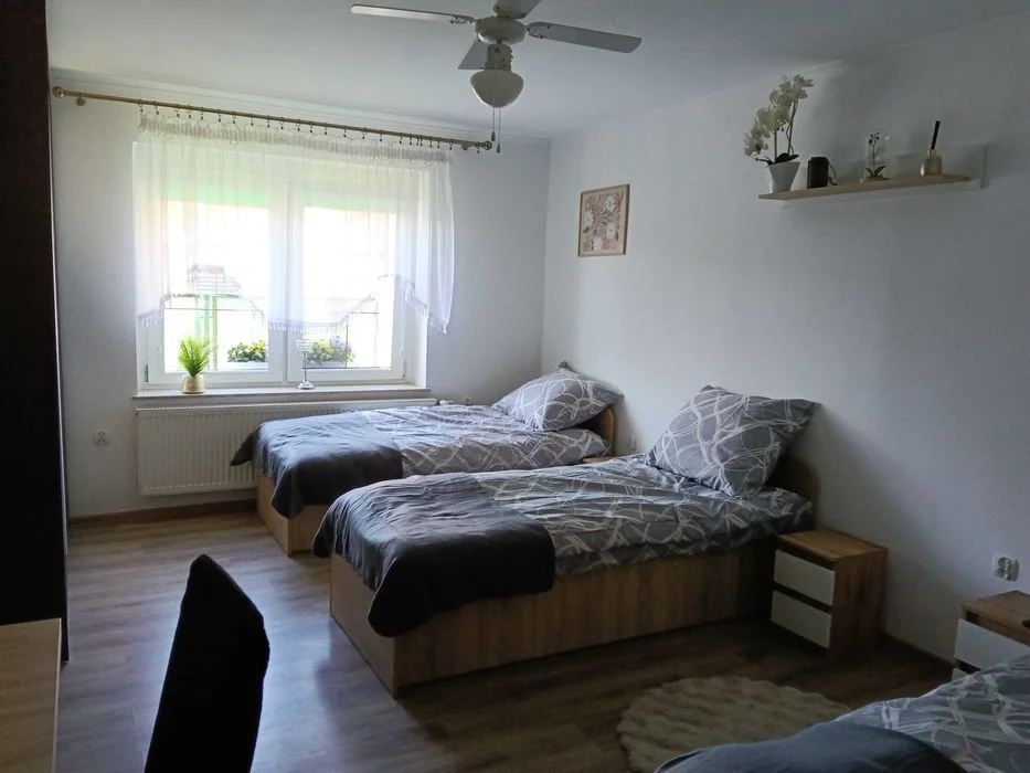 dom pokoje wynajem pokój apartament kwatery pracownicze wynajem Kobierzyce-Bielny Wrocławskie-Chrzanów – zdjęcie 6