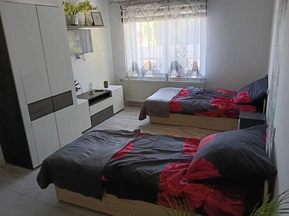 dom pokoje wynajem pokój apartament kwatery pracownicze wynajem Kobierzyce-Bielny Wrocławskie-Chrzanów – zdjęcie 4