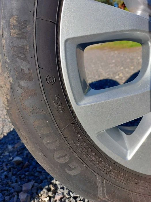 Megane IV Felgi aluminiowe R16 5x114,3 ET41 + opony Letnie Komplet ładne jak nowe – zdjęcie 12