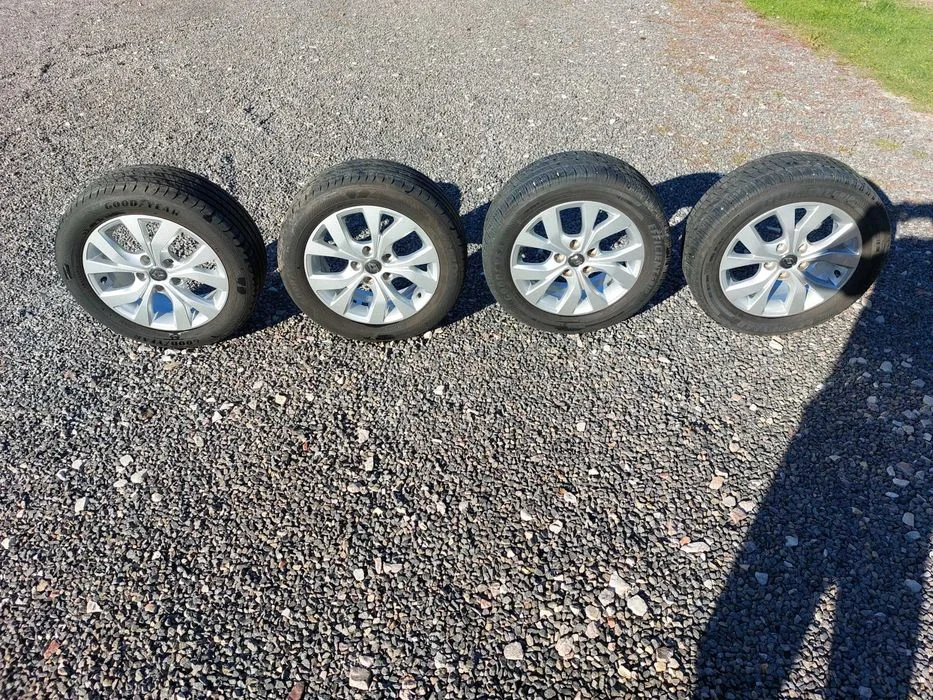 Megane IV Felgi aluminiowe R16 5x114,3 ET41 + opony Letnie Komplet ładne jak nowe