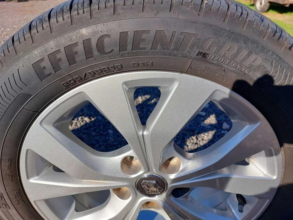 Megane IV Felgi aluminiowe R16 5x114,3 ET41 + opony Letnie Komplet ładne jak nowe – zdjęcie 8