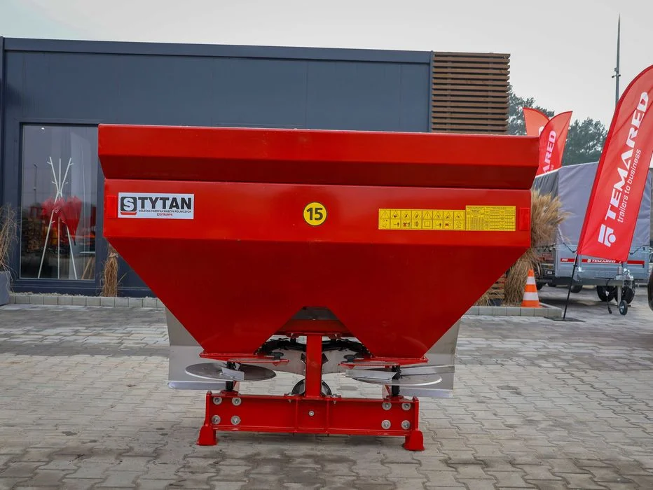 Rozsiewacz 400 L - 600 L - 800 L - 1000 L - 1200 L - 1400 L - 1600 L - STRUMYK TYTAN do nawozu rozsiewacz nawozów – zdjęcie 7