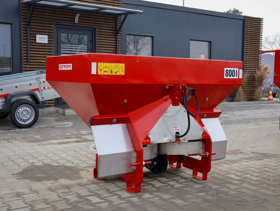 Rozsiewacz 400 L - 600 L - 800 L - 1000 L - 1200 L - 1400 L - 1600 L - STRUMYK TYTAN do nawozu rozsiewacz nawozów – zdjęcie 3