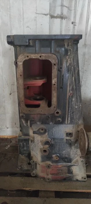 Obudowa skrzyni biegów Massey Ferguson 6270 – zdjęcie 2