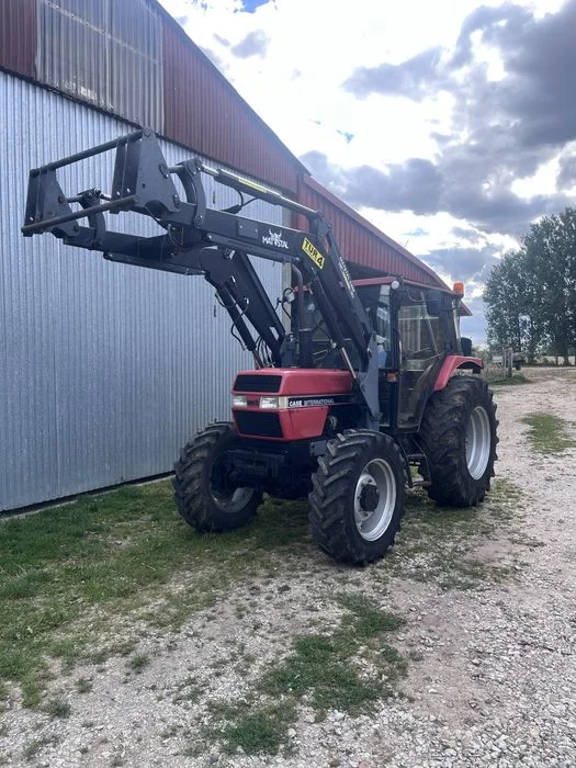 Case IH 595 + TUR MAT-STAL – 1993r – 4x4 – Tylko 8480 mth! Stan bardzo zadbany