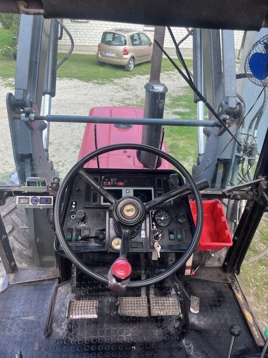Case IH 595 + TUR MAT-STAL – 1993r – 4x4 – Tylko 8480 mth! Stan bardzo zadbany – zdjęcie 7