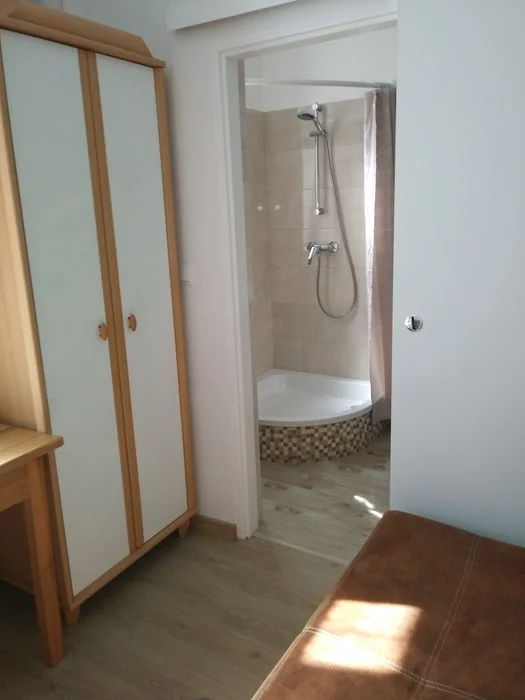 Apartament max.,4 osoby tuż przy deptaku, 5 min. do morza – zdjęcie 9