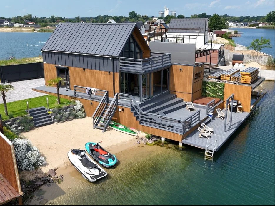 Ekskluzywny Domek nad Jeziorem Spalona Jacuzzi – Idealny na Wypoczynek