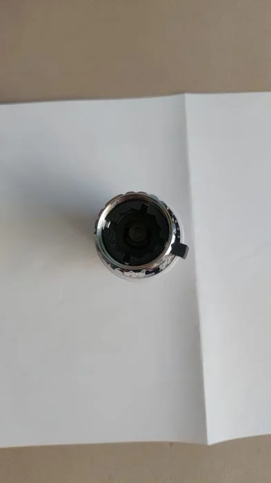 Zestaw zaworów z głowicą termostatyczną – zdjęcie 2