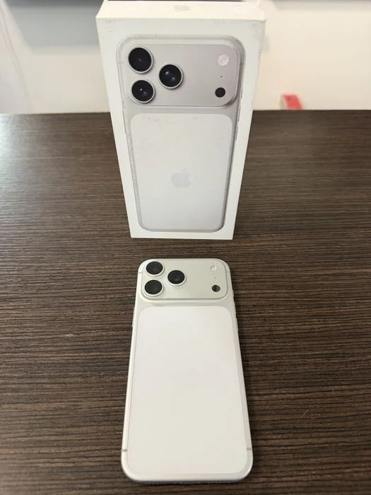APPLE IPHONE 17 PRO Max 256GB E-sim Silver Poznań Długa 14