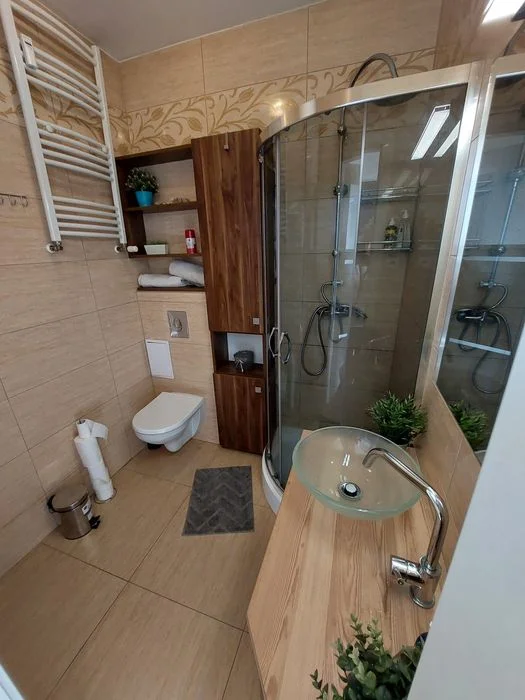 Klimatyzowany Apartament na doby 220zl – zdjęcie 7