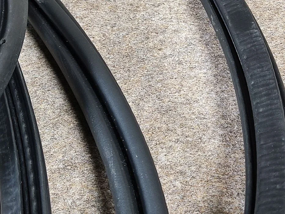 VOLVO XC40 17-21r Uszczelka Drzwi Komplet – zdjęcie 3