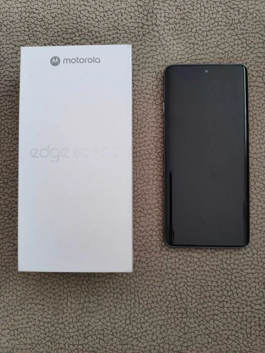 Smartfon Motorola EDGE 60 PRO 12+512GB Zielonoszary (model XT2507-1)