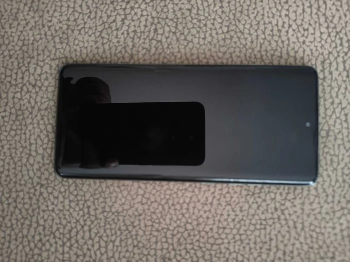 Smartfon Motorola EDGE 60 PRO 12+512GB Zielonoszary (model XT2507-1) – zdjęcie 2