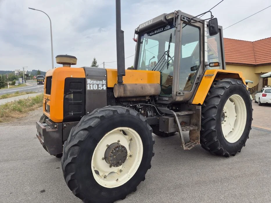 Ciągnik roln8czy Renault 110.54