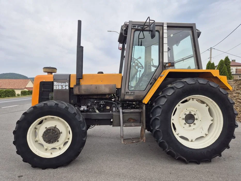 Ciągnik roln8czy Renault 110.54 – zdjęcie 2