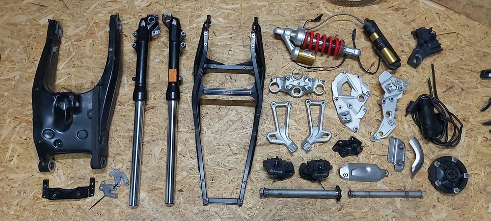 F750gs oslona F750 air box obudowa wtrysk manetka lampa zbiorniczek os – zdjęcie 2