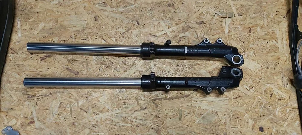 F750gs oslona F750 air box obudowa wtrysk manetka lampa zbiorniczek os – zdjęcie 3
