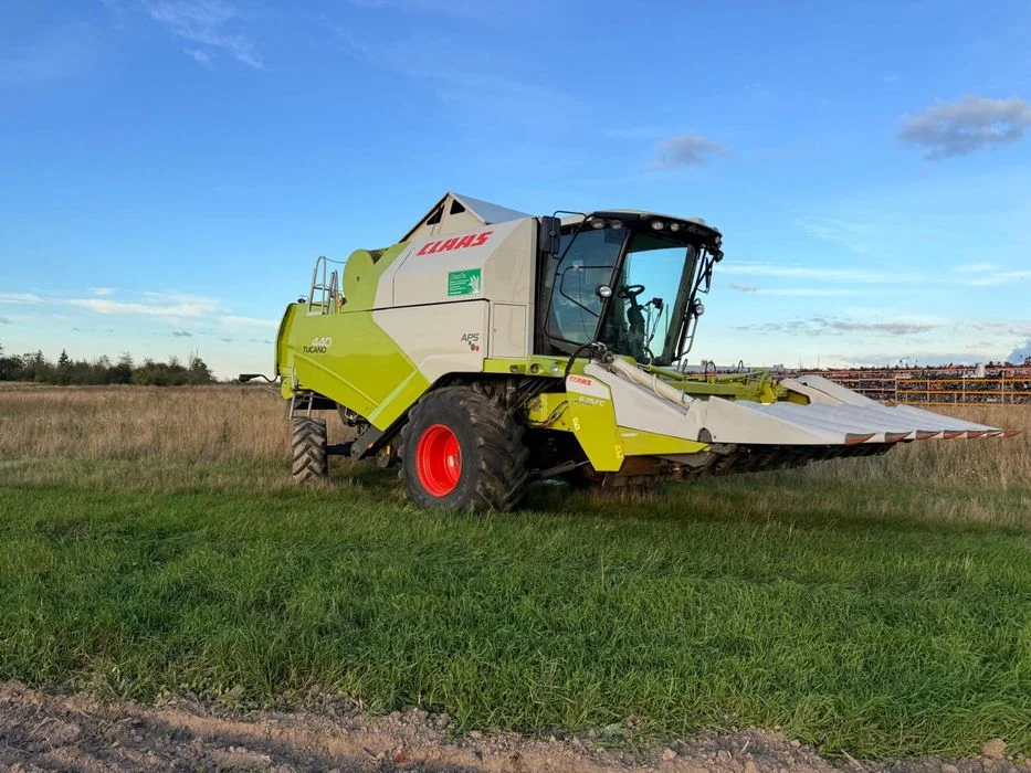 Claas Tucano 440 – zdjęcie 2