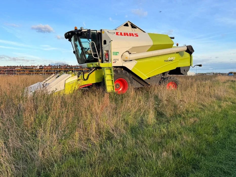 Claas Tucano 440