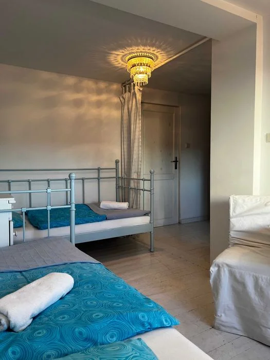 Apartamenty "Helski Domek"-główny deptak ulica Wiejska, ZAPISY NA PAZDZIERNIK – zdjęcie 8