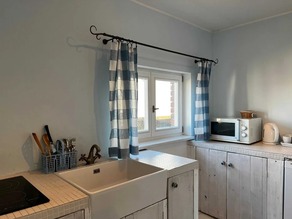 Apartamenty "Helski Domek"-główny deptak ulica Wiejska, ZAPISY NA PAZDZIERNIK – zdjęcie 7