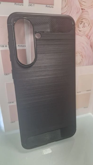 Futerał Carbon do Samsung Galaxy A56 5G czarny