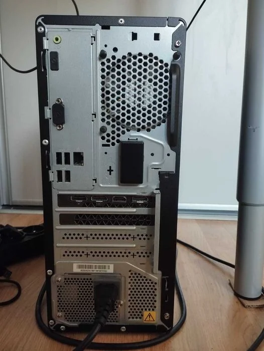 Komputer gamingowy Lenovo IdeaCentre Gaming Ryzen 7 – zdjęcie 3