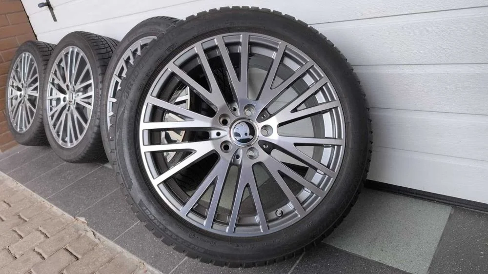 Koła Skoda Octavia MK4 Mercedes Audi Vw 18" 5x112 opony zima 225/45/18 (OL2311)